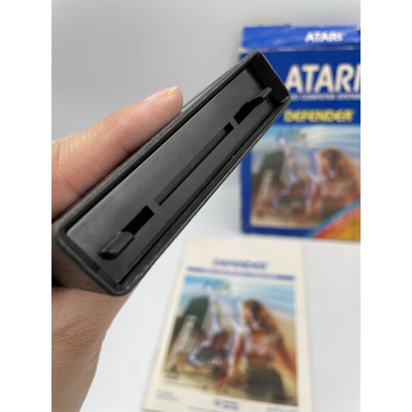 Defender Atari 2600 Video Game Cartridge 1981 CIB Complete In Box - Picture 9 of 9